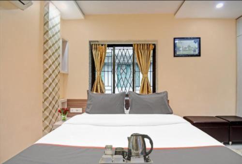 Dharmatala Inn Kolkata Luaran gambar
